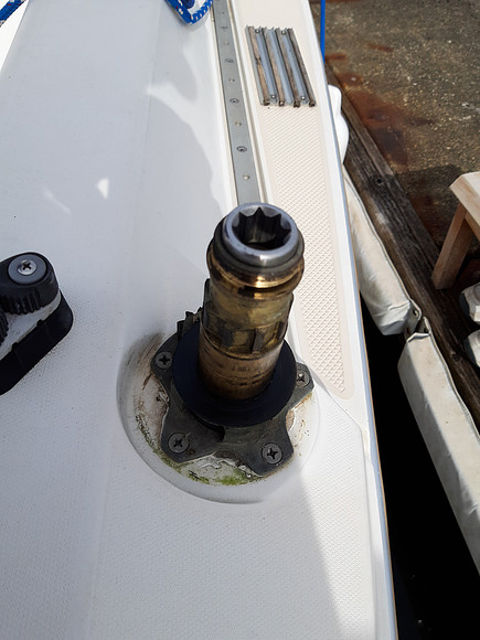 The winch gets refurbished.